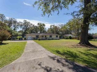 151 Daylily Rd, Cantonment, FL 32533