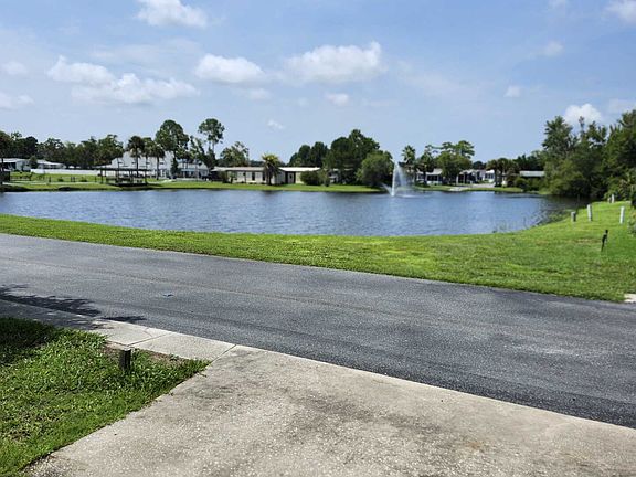2nd image of 1180 SE Lake James Dr #365