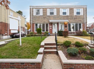 4544 169th St, Flushing, NY 11358