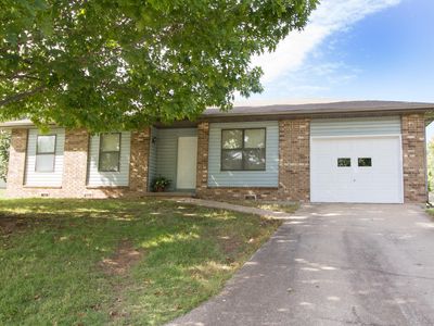 2133 E Redwood St, Republic, MO, 65738