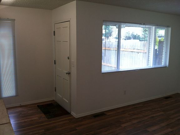 4th image of 917 142nd Ave SE