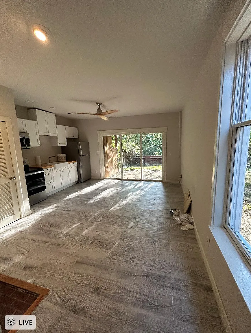 1 bed, $1,350 — Photo 1
