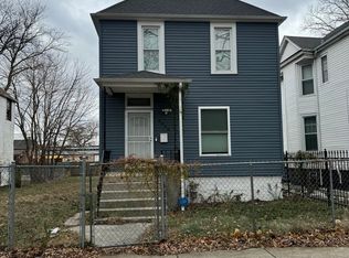 8421 S Kerfoot Ave, Chicago, IL