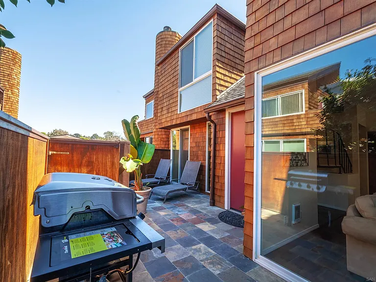 325 S Sierra Ave #36 — Photo 1