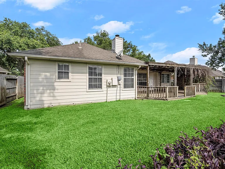 11307 Travelers Way Cir — Photo 23
