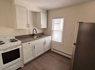 22 N Spring St APT 4, Concord, NH 03301