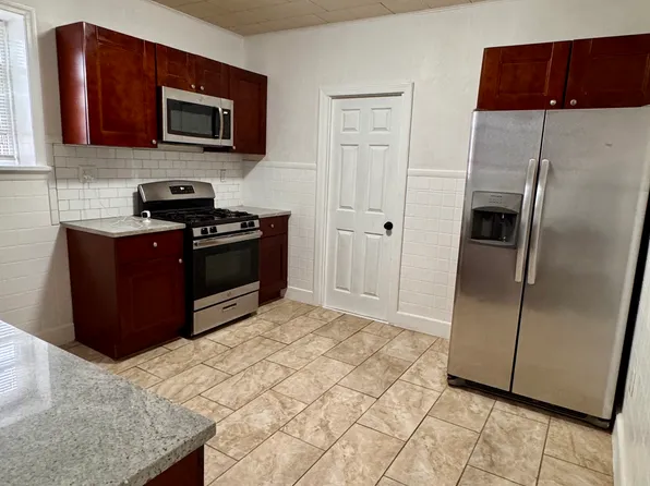 181 Princeton Ave #3, Jersey City, NJ 07305