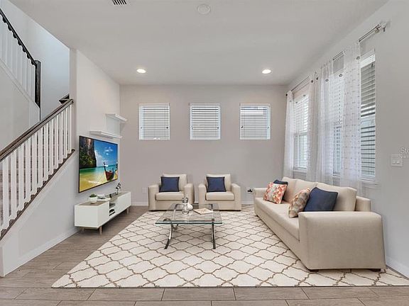 5th image of 8048 Scagel St