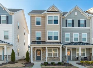 2017 Stanford Ln, Newport News, VA