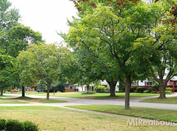 4th image of 8559 Robinwood Cir