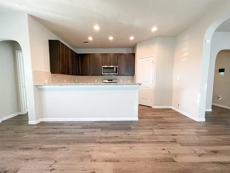 6515 James Michael Dr — Photo 5