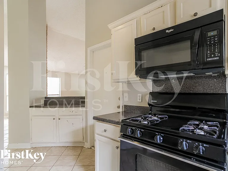6426 New World Dr — Photo 7