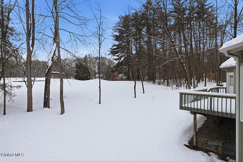 3rd image of 38 Hearthstone Drive