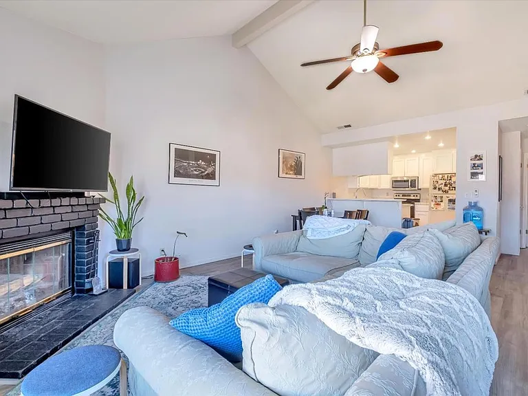 18 Carriage Ln — Photo 15