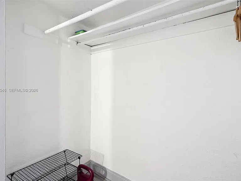 6484 Indian Creek Dr #109 — Photo 17