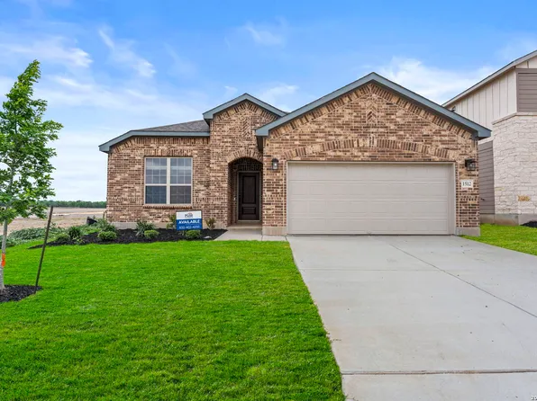 1512 Whistlers Way, Marion, TX 78124
