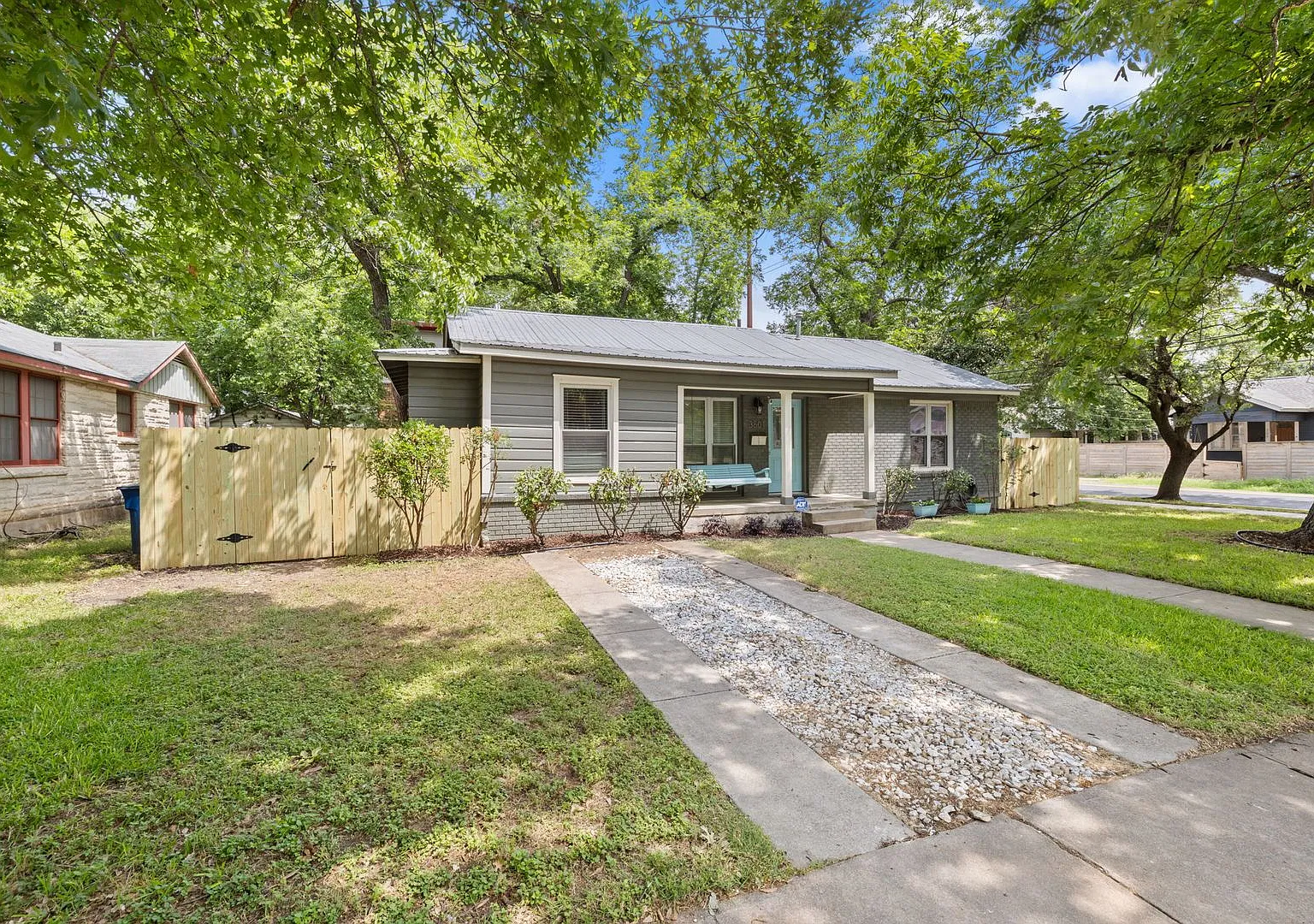 3801 Ave G (LO) — Photo 3