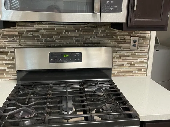 (undisclosed Address), Elk Grove, CA 95758
