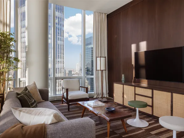 15 Hudson Yards image 10 of 18