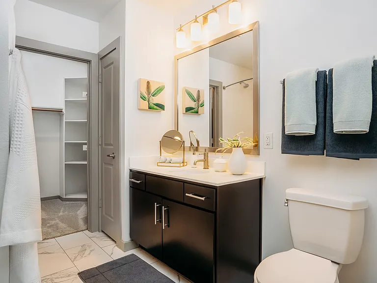 Lakeshore Pearl — Photo 12
