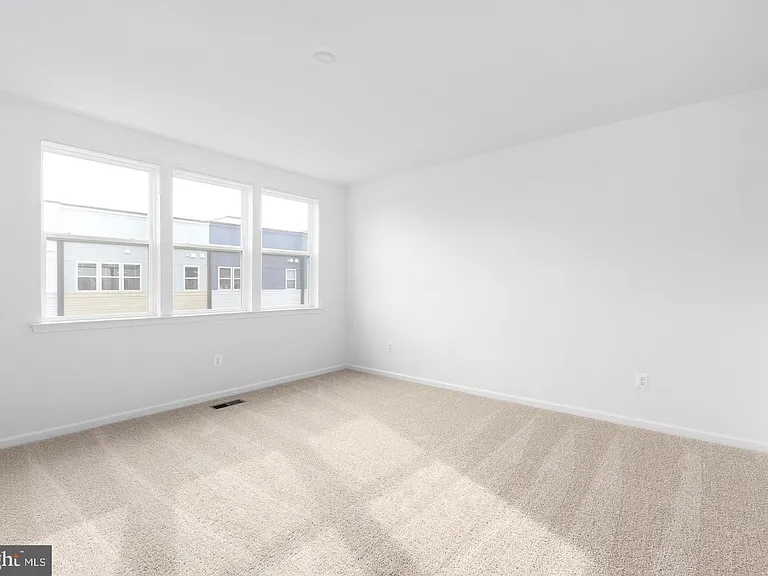 2546 Neabsco Common Pl — Photo 13