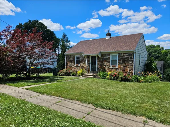 12 Lynwood Ave, Easton, PA 18045