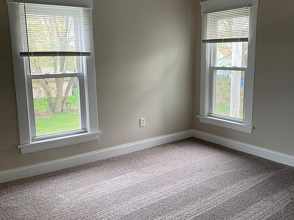 5th image of 805 E 156th St