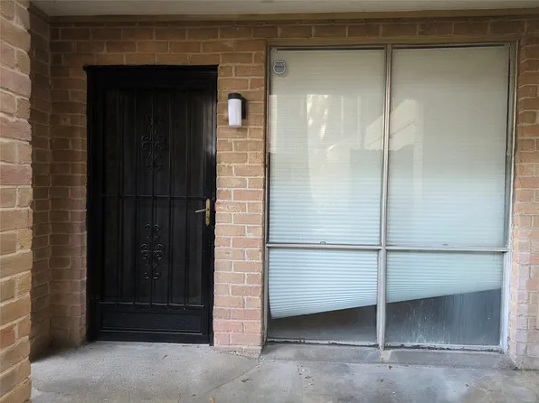 4641 Wild Indigo St APT 437, Houston, TX 77027