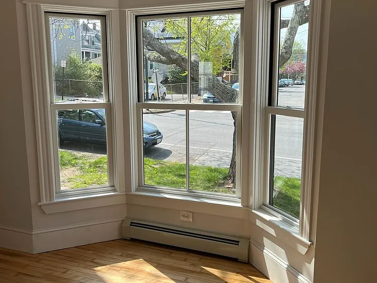 52 Congress St — Photo 16