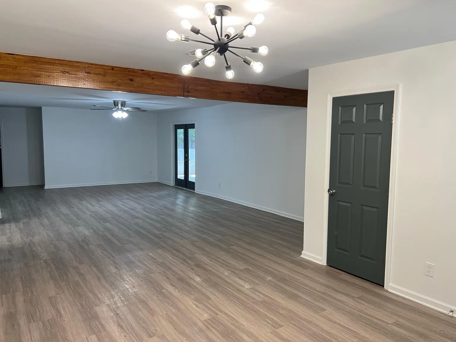 4 bed, 1807 sqft, $1,850 — Photo 2