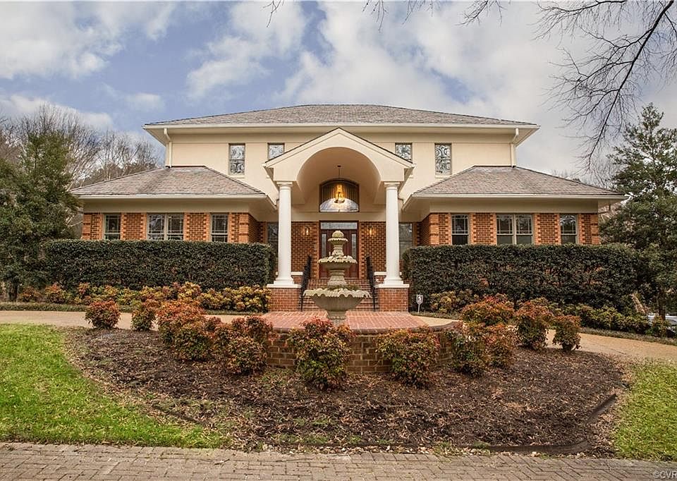 1st image of 611 Walsing Dr