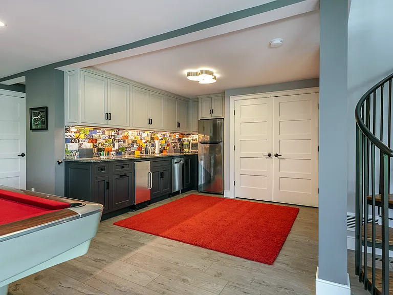 8 Cedar Point Dr — Photo 28