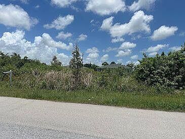2nd image of 1285 SW Patricia Avenue