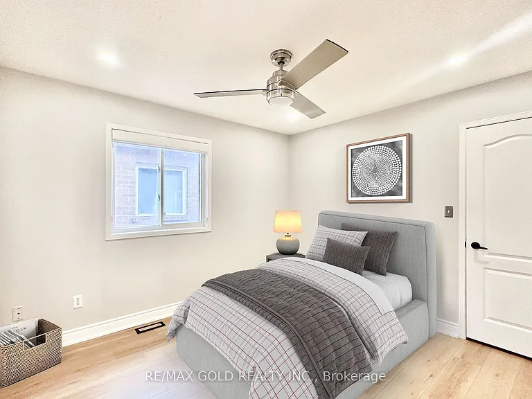 2293 Woodcrest Dr — Photo 36