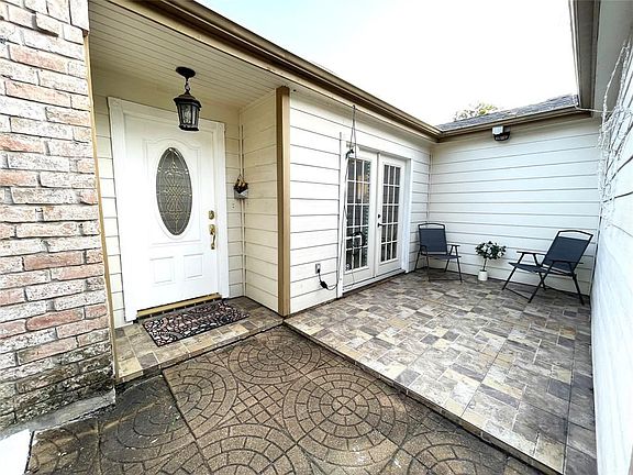3rd image of 14303 Ella Lee Ln