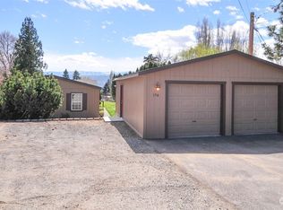 156 27th St NE, East Wenatchee, WA