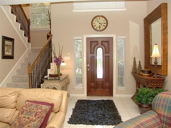 2nd image of 3909 Montrose Dr