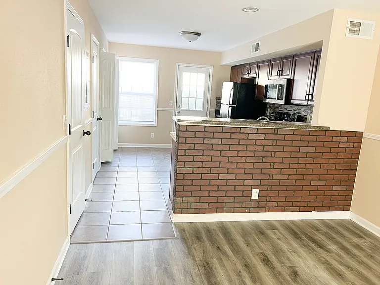 2284 McCormick Ln #A — Photo 3