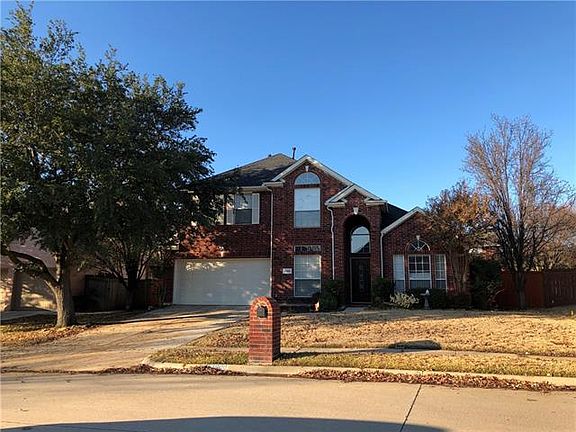 2nd image of 2900 Meadow Green Dr