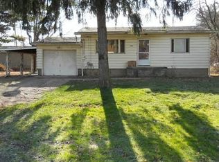 1001 Ivy St, Coshocton, OH 43812