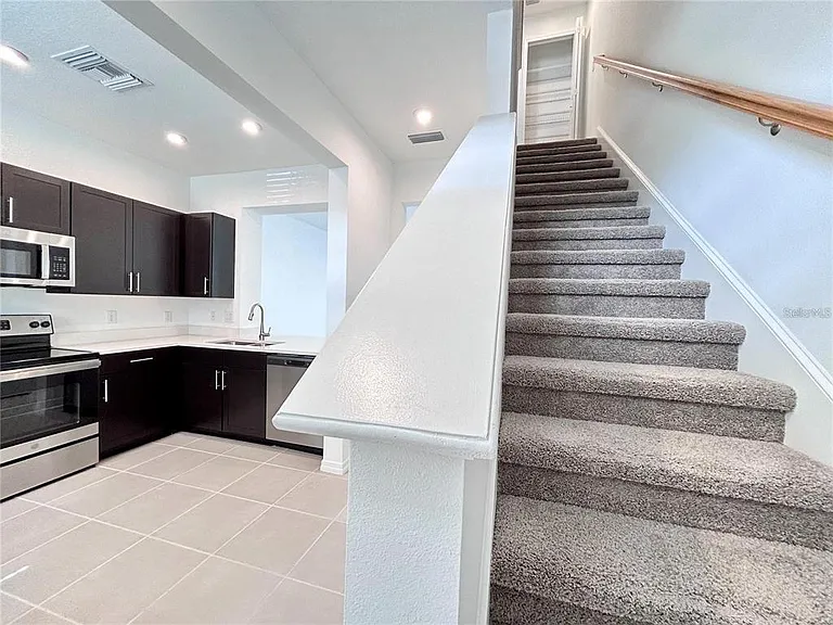 6248 Fairmont Ln — Photo 8