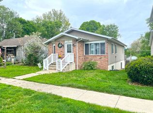 204 W Summit Ave, Shenandoah, IA 51601
