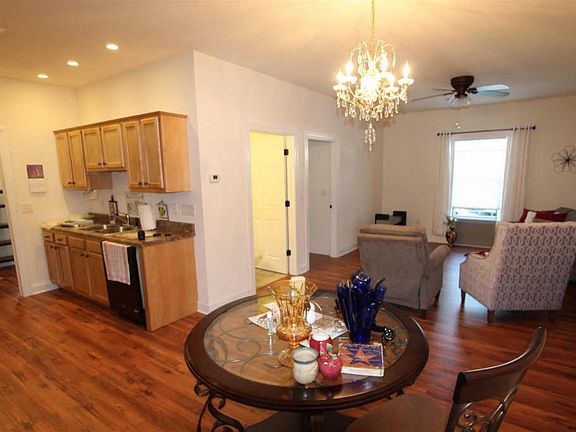 5th image of 2 Stonington Hill Rd #4-D