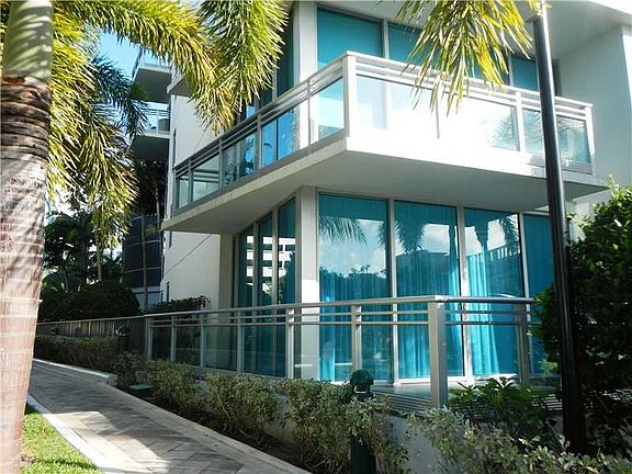 2nd image of 2950 NE 188th St APT 101