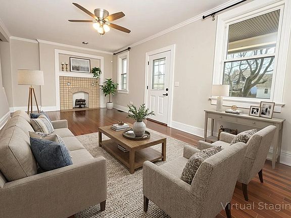 3rd image of 11 Tower Hill Rd