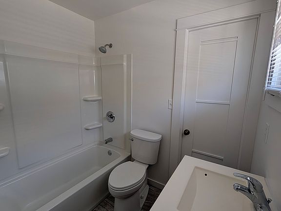 5th image of 1653 W 254th St