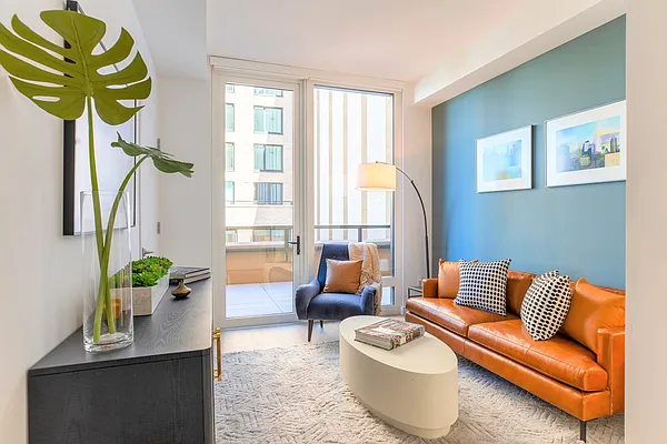 Rented by Compass | media 33