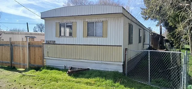105 N Spokane St #9