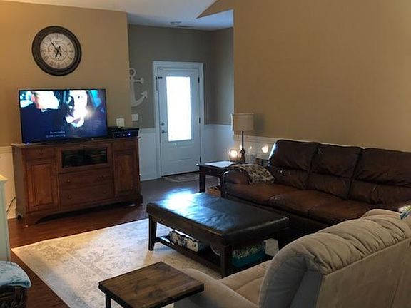5th image of 38 Carolina Village Cir