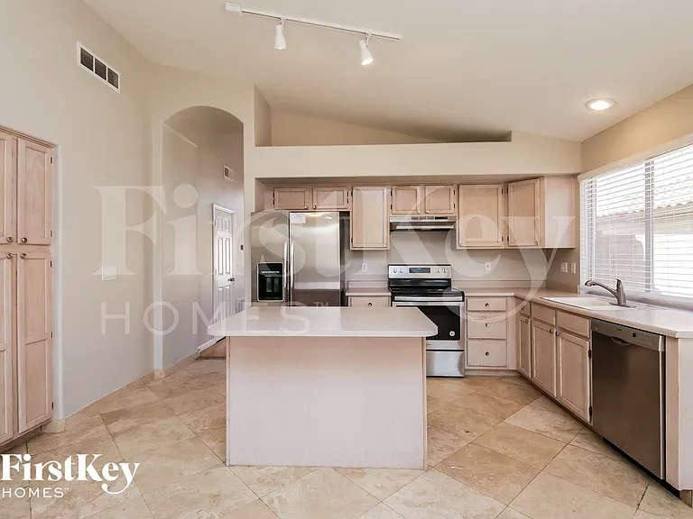 1831 W Wildhorse Dr — Photo 5